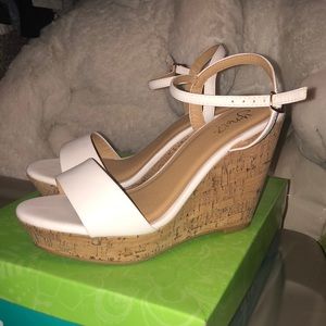 White Wedges BRAND NEW